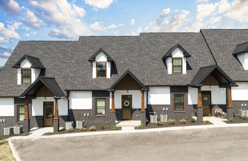 Sevierville Casa | NEW Modern Smoky Mountain Retreat/Game Room