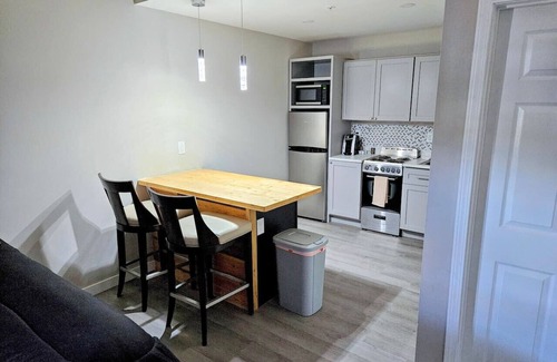 Maryville Apartamento | New Modern Studio in Maryville (Unit 105)
