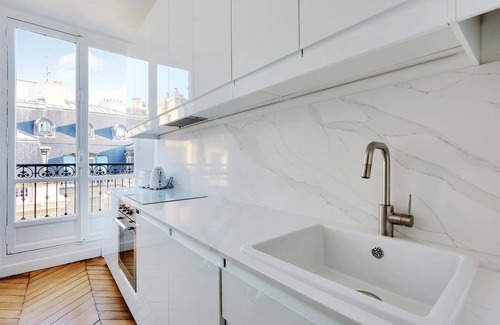 Saint-Germain-l'Auxerrois Apartamento | NEW Modern & stylish apt w/stunning Seine views!