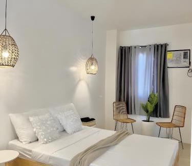 Basak Apartamento | NEW Modern Suite near Airport & Beach