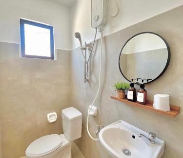 Basak Apartamento | NEW Modern Suite near Airport & Beach