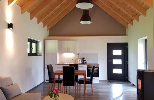 Lautzenbrucken Casa | NEW! Modern vacation home Hohensayn
