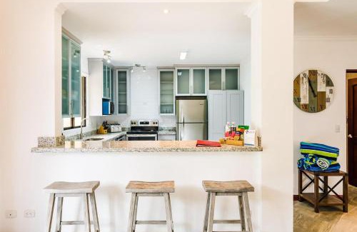 El Ocotal Casa | New Modern Villa Walking Distance to Beach