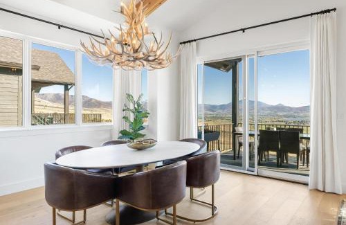 Eden Casa | New Mountain Luxury and Wellness Retreat Full Home
