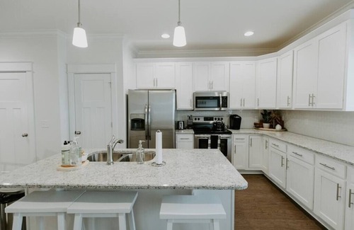 Murfreesboro Casa | NEW Murfreesboro Luxury Townhome | 3 BR
