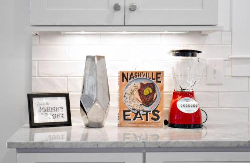 Greenwood Casa | NEW Music Icon House in East Nashville