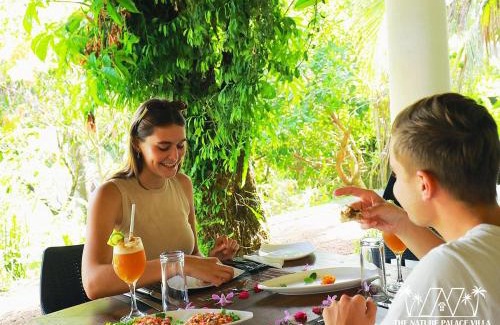 Karandeniya Hotel | New Nature Palace Villa