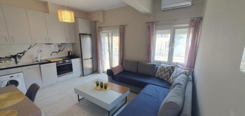 Nea Iraklia Apartamento | New, nice apartment, 50m from sea and from Center at Nea Irakleia