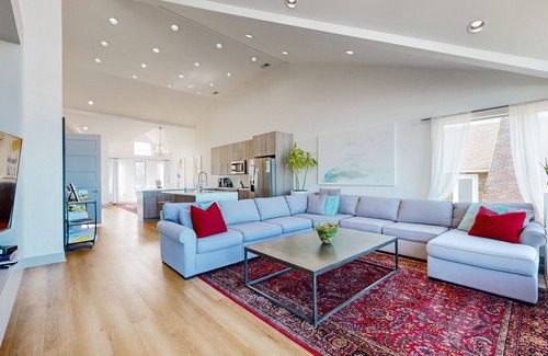 Neskowin Casa | Casa frente al mar de nueva construcción con vistas increíbles, aire acondicionado y acceso a la playa, 2 perros ¡OK!