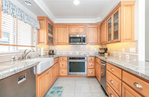 Santa Ana Heights Condominio | New Oceanfront Listing! | Huge Patio w/ Fire Pit | Private & Oh So Relaxing!