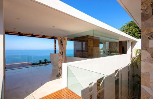 Zona sur Casa | New oceanfront luxury Villa in Puerto Vallarta