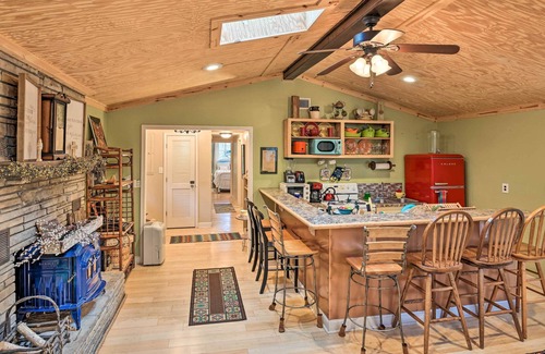 Green Hill Casa | NEW! Old Hickory Lakefront Home: Fire Pit & Grill!