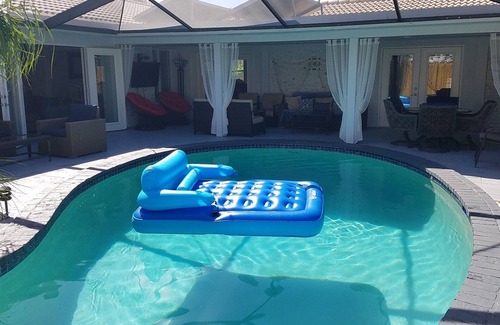 Cypress Lakes Casa | ¡Nuevo en el mercado! Recientemente renovado 3BR / 2BA con gran piscina climatizada de agua salada!