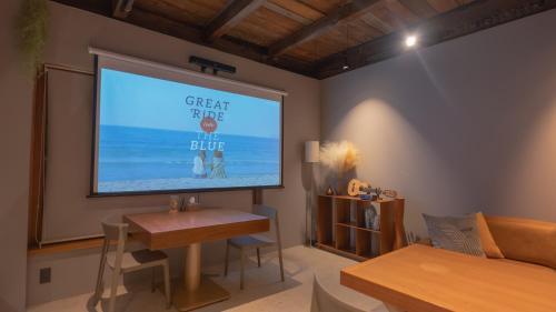 Higashi-ku Casa | NEW OPEN !1日1組限定、海すぐの一軒家を完全貸切別荘!島の自然を五感で味わえる体験型ホテル