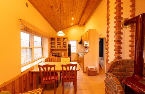 Yubari Casa | (NEW OPEN) Yubari-shi Deer Valley Private House| 1 house for rent| 2 bedrooms| large living room | Yubari-shi Deer Valley Private House