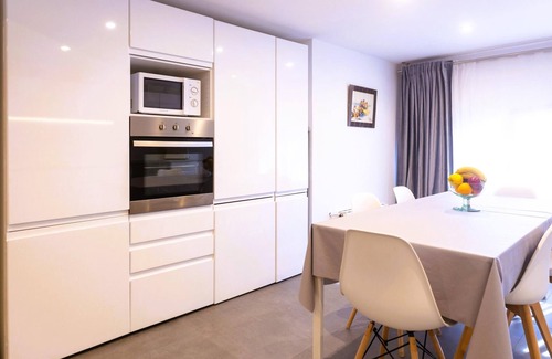El Roc de Sant Gaieta Apartamento | New Openning Frente playa Roc de Sant Gaietà