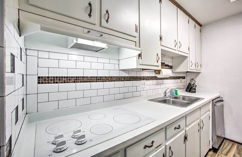 Old Aurora Casa | New Orleans Getaway ~ 7 Mi to French Quarter!