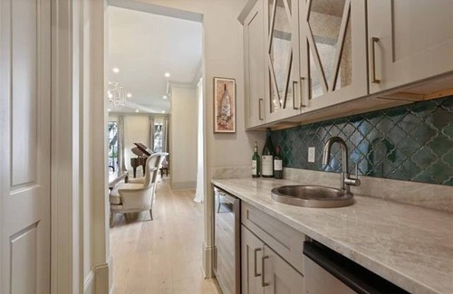 Audubon Casa | New Orleans: Uptown; elegant, luxurious, fun- loving living!