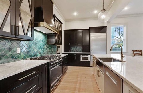 Audubon Casa | New Orleans: Uptown; elegant, luxurious, fun- loving living!