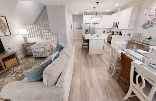 El Centro Beach Casa | NEW PCB HOUSE Close to Beach BBQ Grill, Neighborhood Pool, Free Golf Daily!