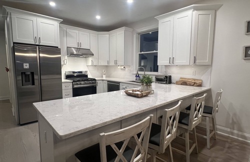 Seaside Heights Casa | NEW Pelican Island BAY FRONT home, mins to beach, kayaks, paddleboards, sunsets!
