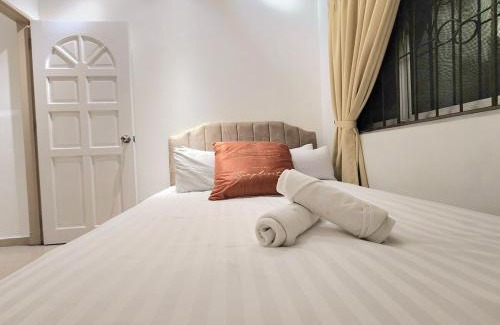 SS 2 Casa | NEW! Petaling Jaya SS2 Landed Home for up to 19 Pax with 5bedroom 4Bath