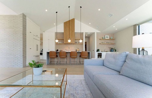 Tarrytown Casa | *NEW* - Pool, Downtown Austin, Private Bathrooms for Each Bedroom