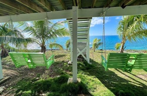Rainbow Bay Casa | NEW POOL! Luxury waterfront! "Rainbow Charm"