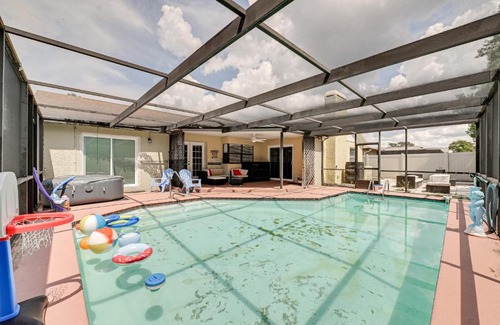 Orchid Lake Village Casa | New Port Richey Rental Home with Heated Pool!