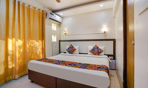 Vashi Casa | New Prabhu Sharan By Glitz Hotels