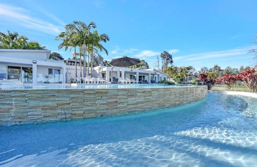 Dora Creek Casa | new property Lake Palm Luxury Resort Estate
