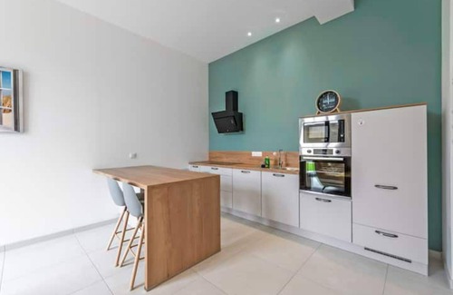 Saint-Pol-de-Leon Apartamento | New, quiet, comfortable 3-star Meublé de Tourisme apartment.