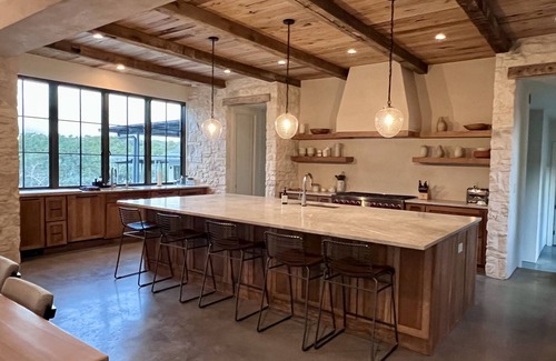 Johnson City Complejo | New Ranch home~ in Johnson City, TX Hill Country Rustic Modern Hacienda