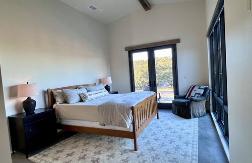 Johnson City Complejo | New Ranch home~ in Johnson City, TX Hill Country Rustic Modern Hacienda