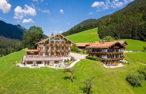Ruhpolding Apartamento | NEW - Rauschberg 50 to 60 sqm, balcony, kitchen, 1 bedroom, 1 living room, WLAN, 4 p.