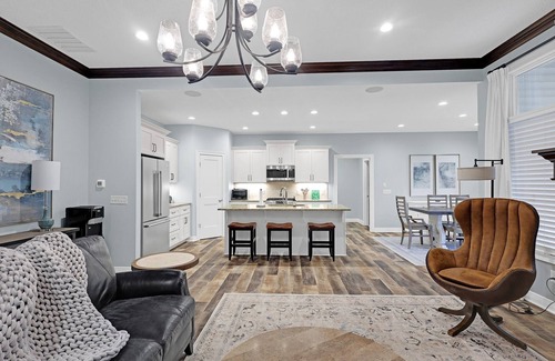 Laotto Casa | NEW! Relaxing 3BR Haven in Fort Wayne