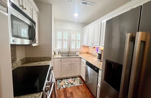 Tarpon Pond Cabaña | New. Relaxing Refined Beach Aesthetic Cottage