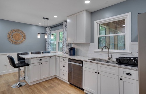 North Raleigh Casa | NEW! Relaxing Retreat Near North Hills & Downtown
