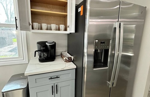 Rolling Meadows Casa | NEW Renovated Art Gala in Rolling Meadows