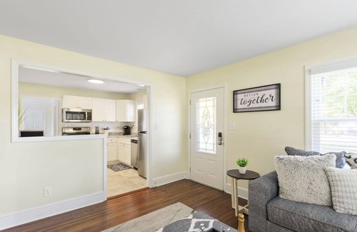 Charlotte Casa | New! Renovated and 12 minutes to South End CLT!