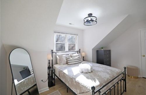 Durham Apartamento | New & Renovated Modern Retreat 2 mi from Duke