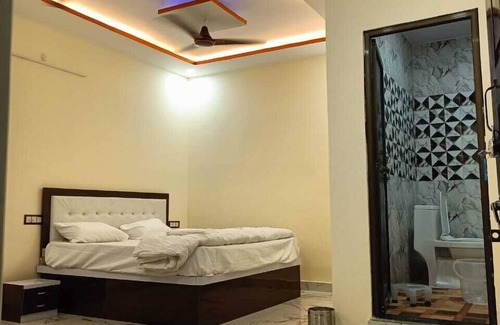 Ayodhya Hotel | New Residency Palace