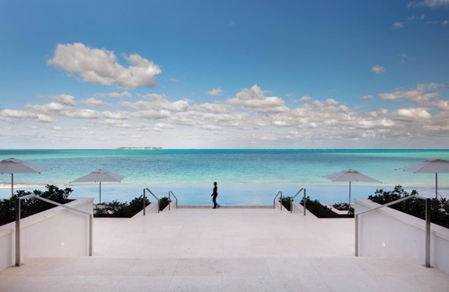 Nassau Complejo | New Resort - Cable Beach - Golf Views -Private Balcony -Close to Downtown Nassau