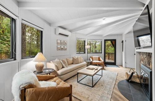 McCall Casa | New! River Cabin A-Frame-Remodeled A-Frame on the river, walk to town, lake & dining