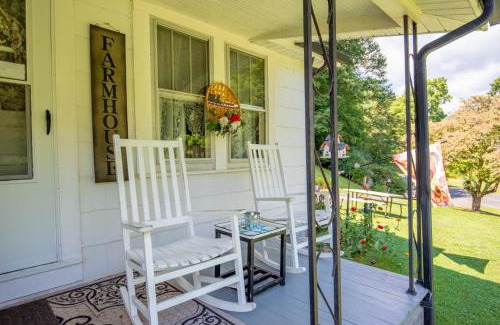 Crumpler Casa | New River Farmhouse on the New River & Stocked Fishing Creek