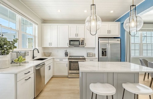 Cortez Casa | NEW! Saltwater Serenity .08 Miles to AMI, Canal Front w/Heated Pool!