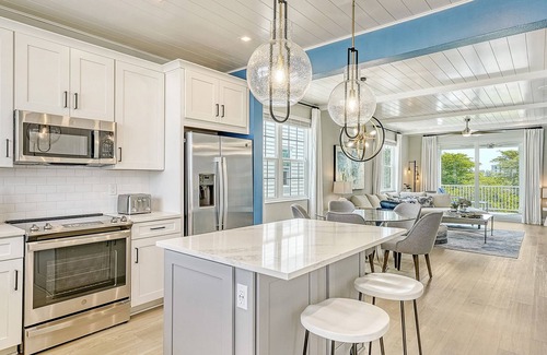Cortez Casa | NEW! Saltwater Serenity .08 Miles to AMI, Canal Front w/Heated Pool!