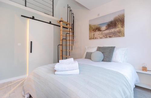 Scheveningen Badplaats Apartamento | New Scheveningen Beach Central The Hague Family 180D Modern top floor Apartment