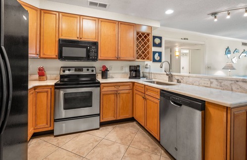 Ocean Drive Condominio | NEW! Sea Cloisters 105B 3-Bedroom Condo with Pool and Beach view