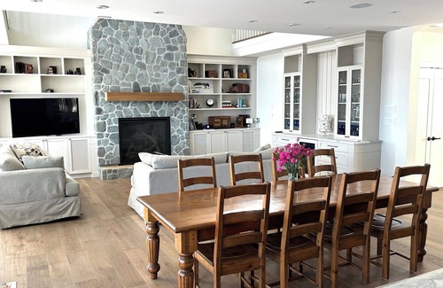 Regional District of Nanaimo Cama Y Desayuno | NEW "Seabreeze B&B" on walkout beach in beautiful Qualicum Beach